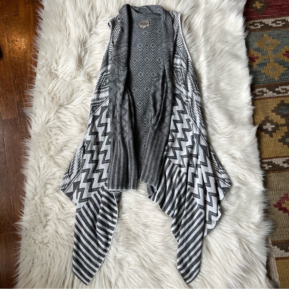 Western fashion Aztec print duster size Medium